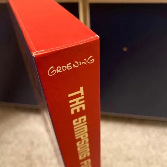 The Simpsons Futurama Crossover Crisis with Bonus Reprint of Simpsons #1 Comics - Picture 10 of 12